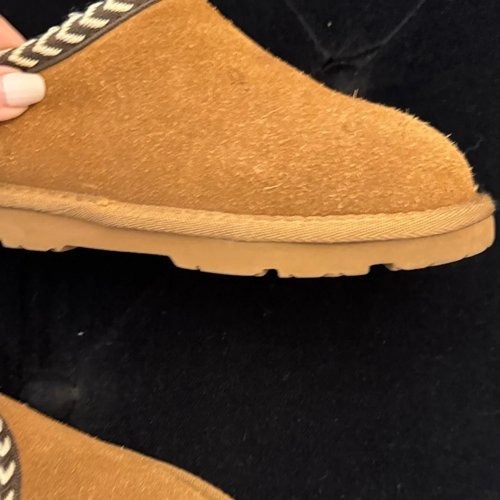 BearPaw Kids Slippers in Brown and Cream